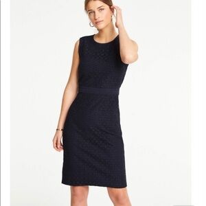 NWT ANN TAYLOR Eyelet Lace Sleeveless Shift Dress in Deep Navy